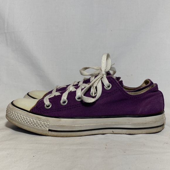 Converse Chuck Taylor All Star classic low top sneakers in Rich Purple - W6/M4 - Picture 6 of 10
